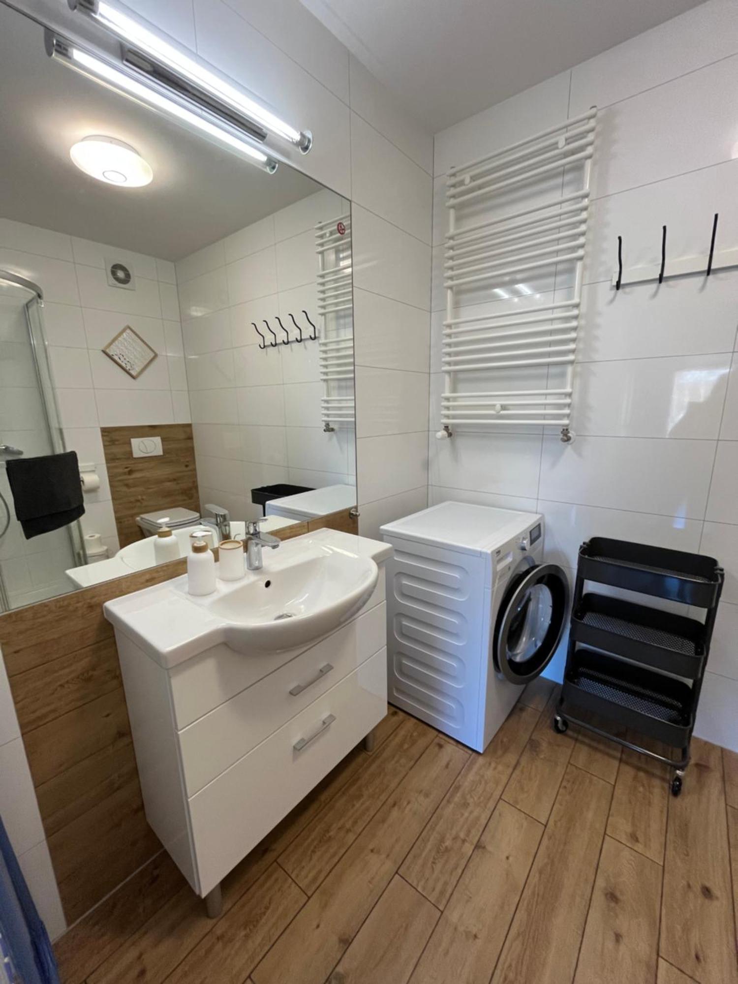 Apartament Polanki Z Basenem Blisko Plazy Kołobrzeg Exterior foto